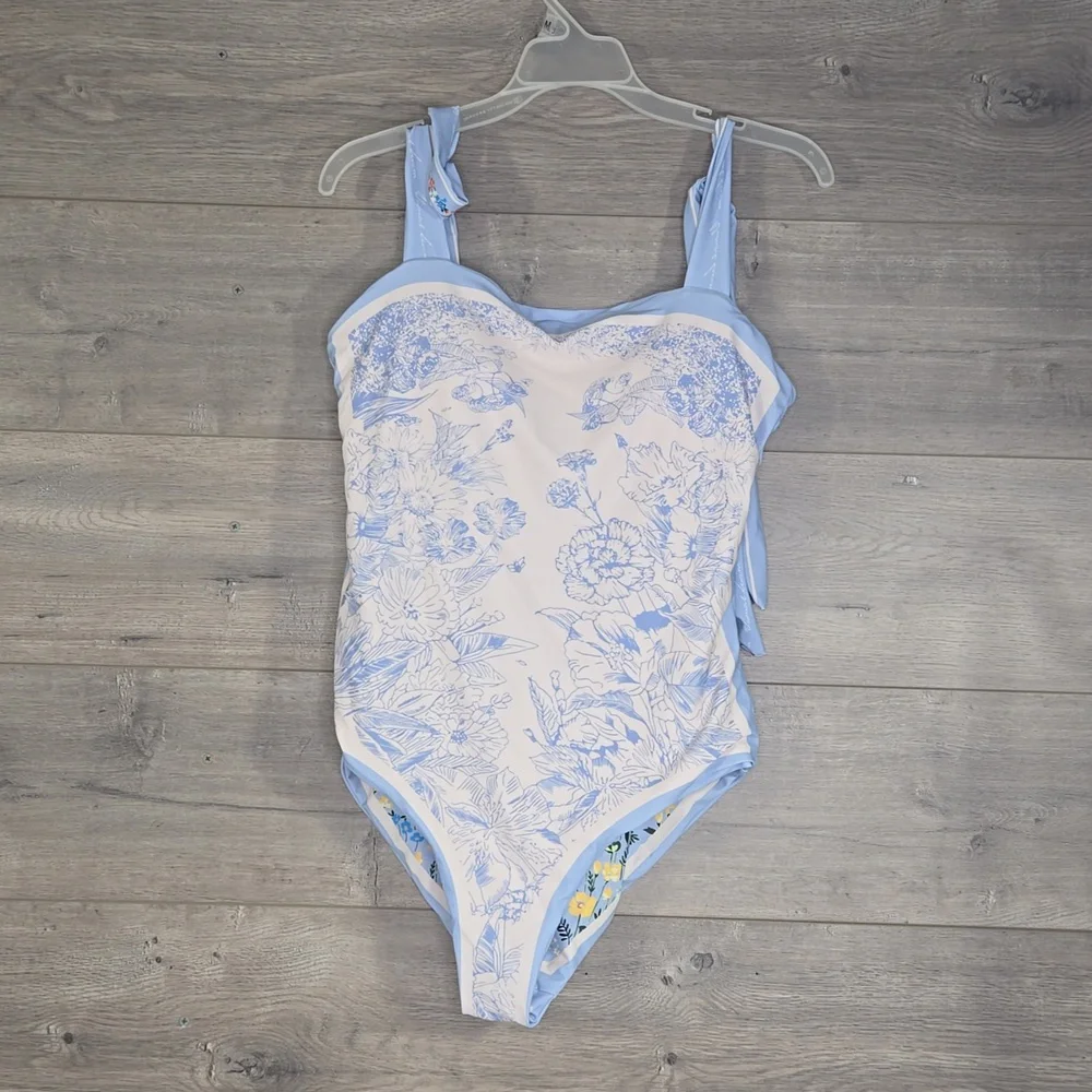 Women's Boho Floral Print Reversible One-Piece Swim Suit size Large NWOT - Picture 3 of 4